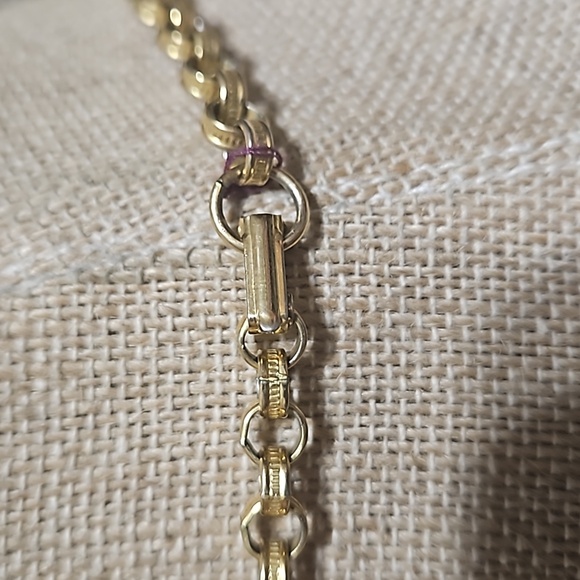 Vintage Medallion signed ART - Picture 7 of 8